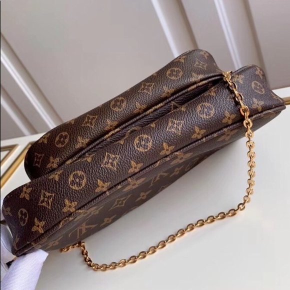 LV Pochette Accessories CrossBody Green - Picture 5 of 13